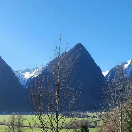 아파트 In Hohe Tauern With Mountain Views